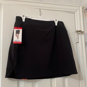 32 Degrees Cool Women's Stretch Woven Skort